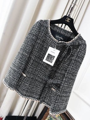 Chanel 25C black and white jacket