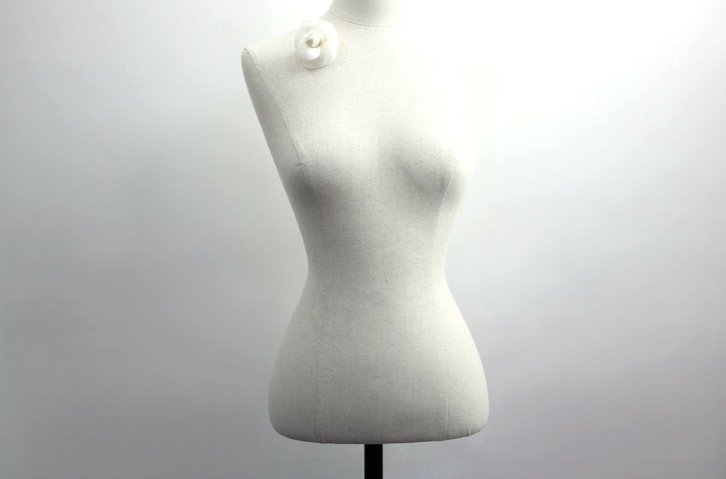 Chanel Vintage 81-85 Silk White Camellia Brooch