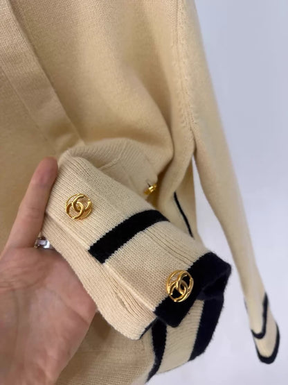 Chanel 26s beige black knit cardigan