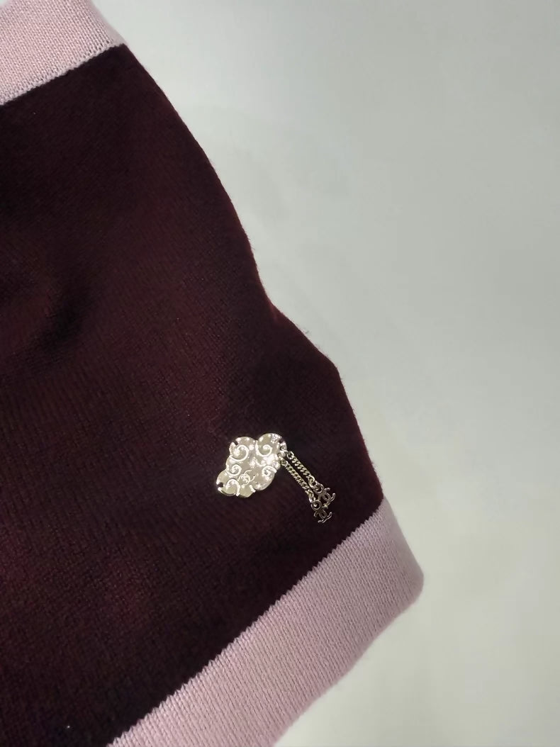 Chanel 25A 100% cashmere pink & black top