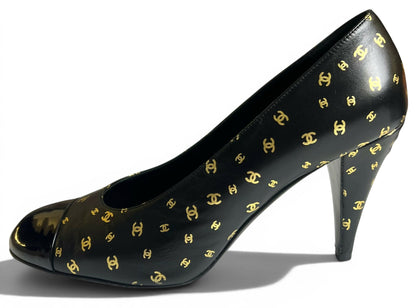 Chanel 23B Interlocking CC Logo Black Gold Lambskin Classic Pump Heels EU 39.5