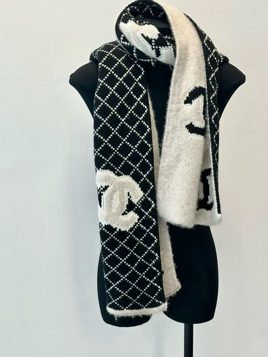 Chanel 24 scarf black and ecru