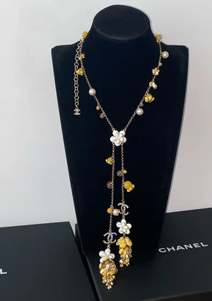 Chanel 21C yellow enamel camellia necklace
