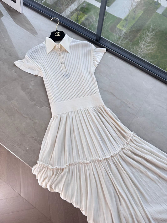 Chanel 18p off-white fitted waist dress