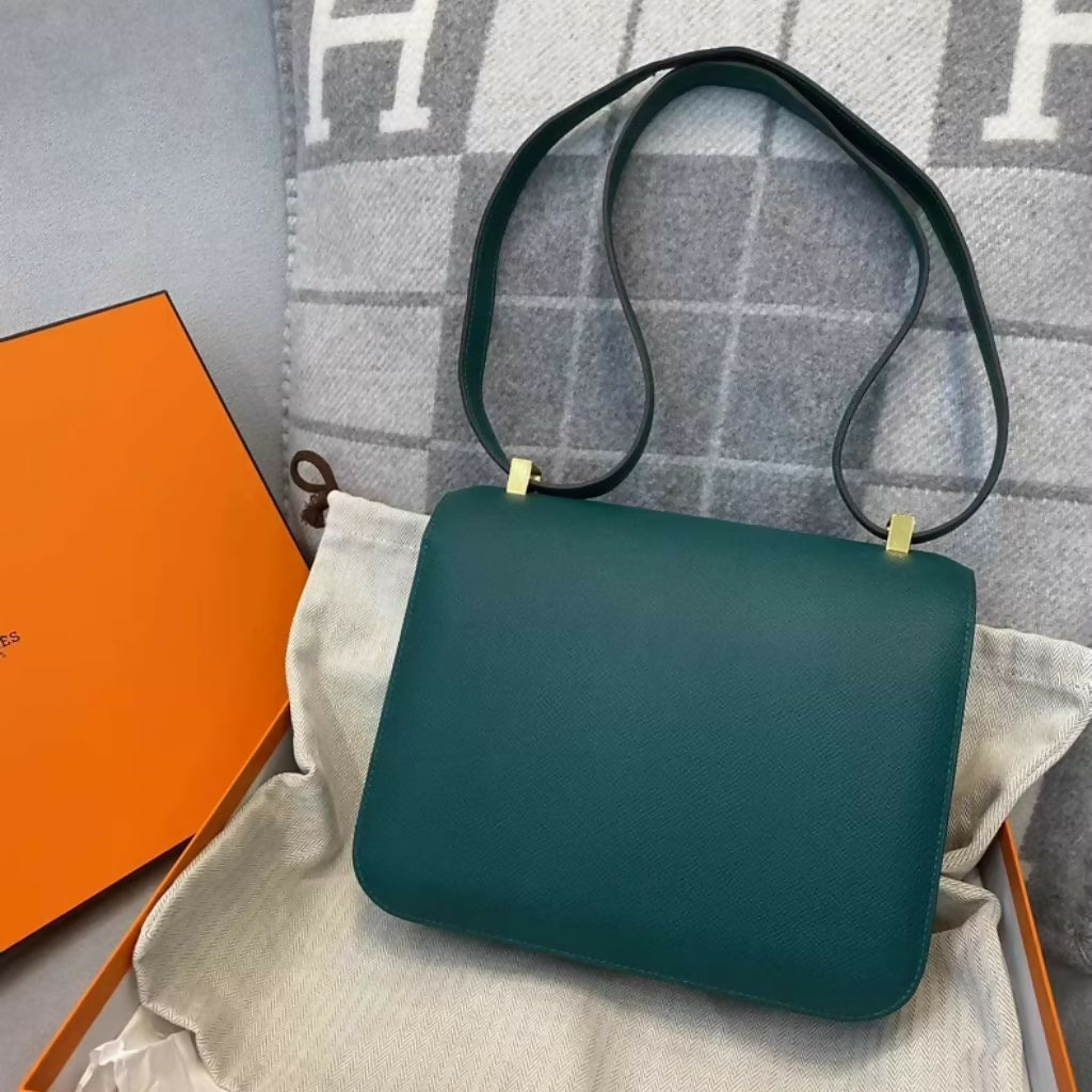 Hermes constance 24 Z6 Malachite Green Epsom Leather Gold Hardware