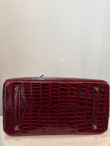 Rare Hermes Birkin 35 shiny Porosus Bordeaux Shiny Porosus Crocodile leather Gold hardware