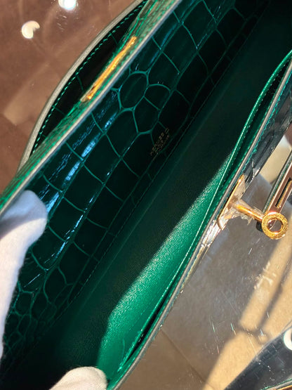 Hermes Kelly Cut green emerald shiny crocodile Leather Gold Hardware