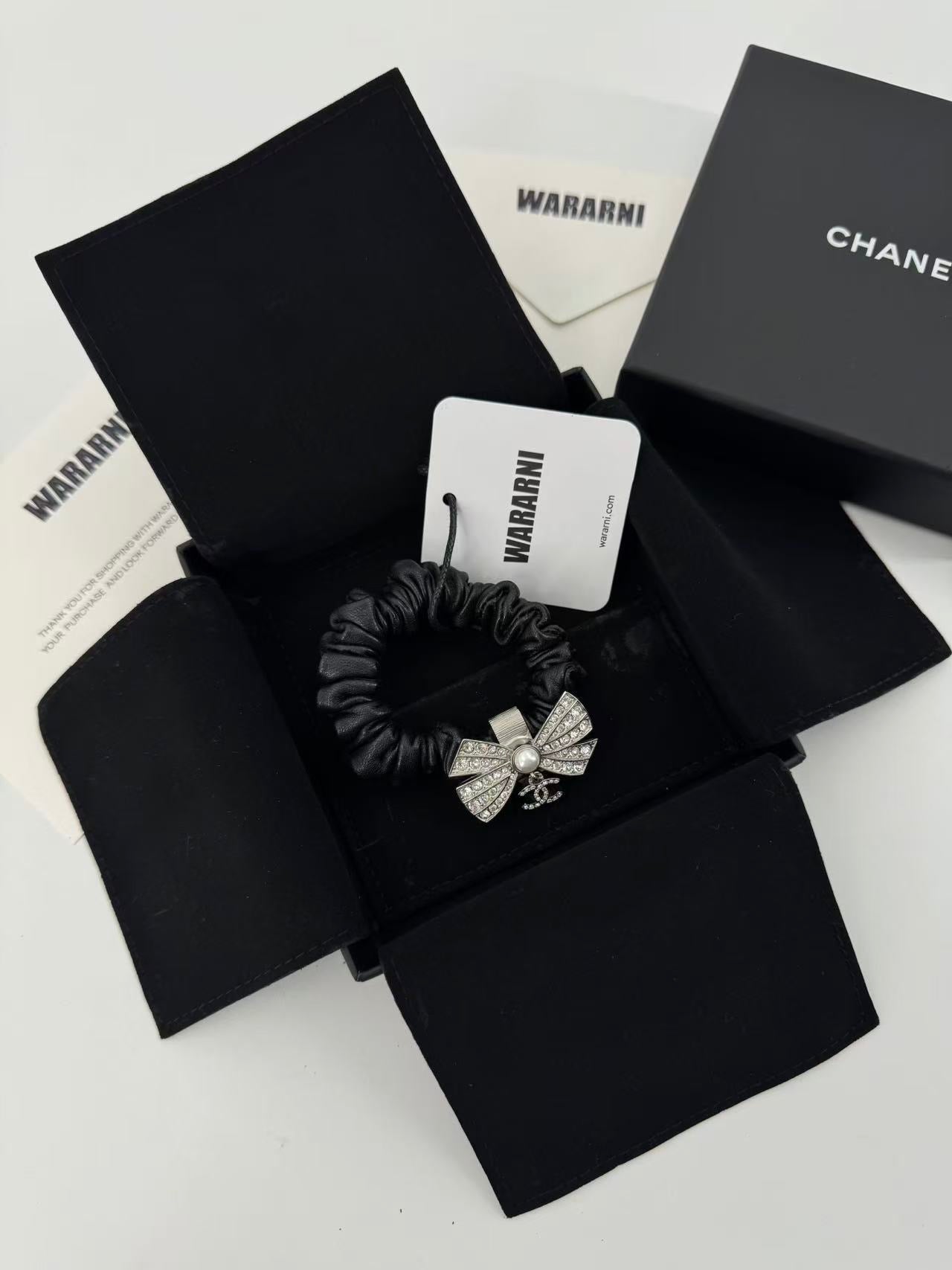 Chanel 22P Diamond Bow Double C Black Pleated Hairband