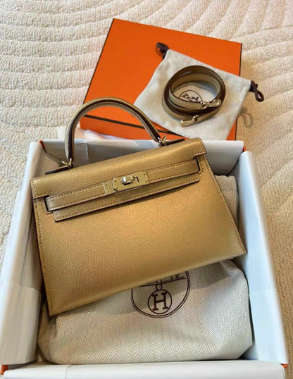 HERMÈS KELLY 20 MINI SELLIER OLYMPIC GOLD METALLIC DORÉ CHEVRE CHAMKILIGHT GOLD HARDWARE