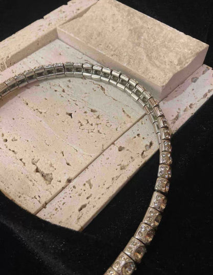 2008 Chanel full-diamond snakehead necklace choker