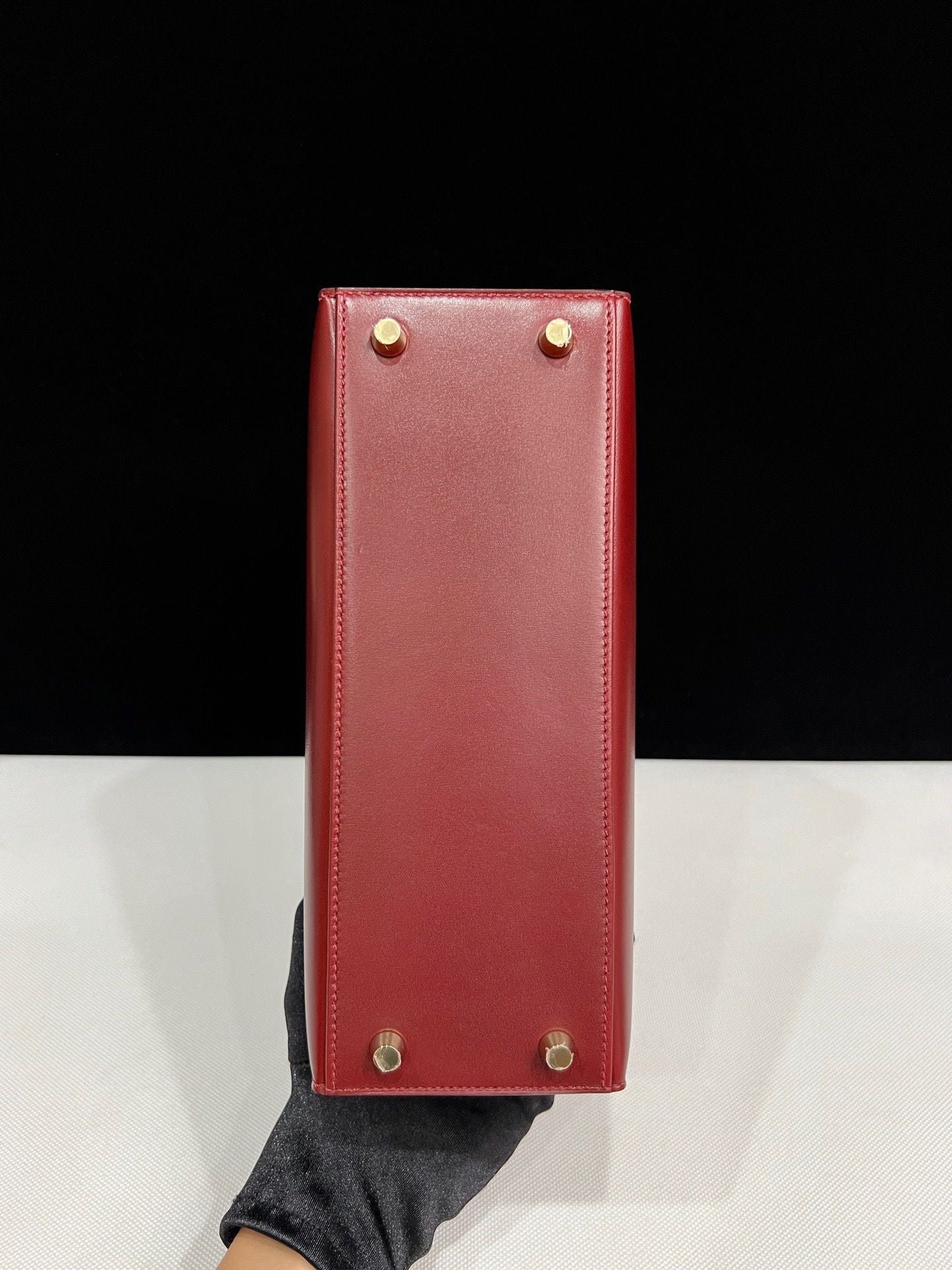 Hermes Kelly 25 red box leather Gold hardware