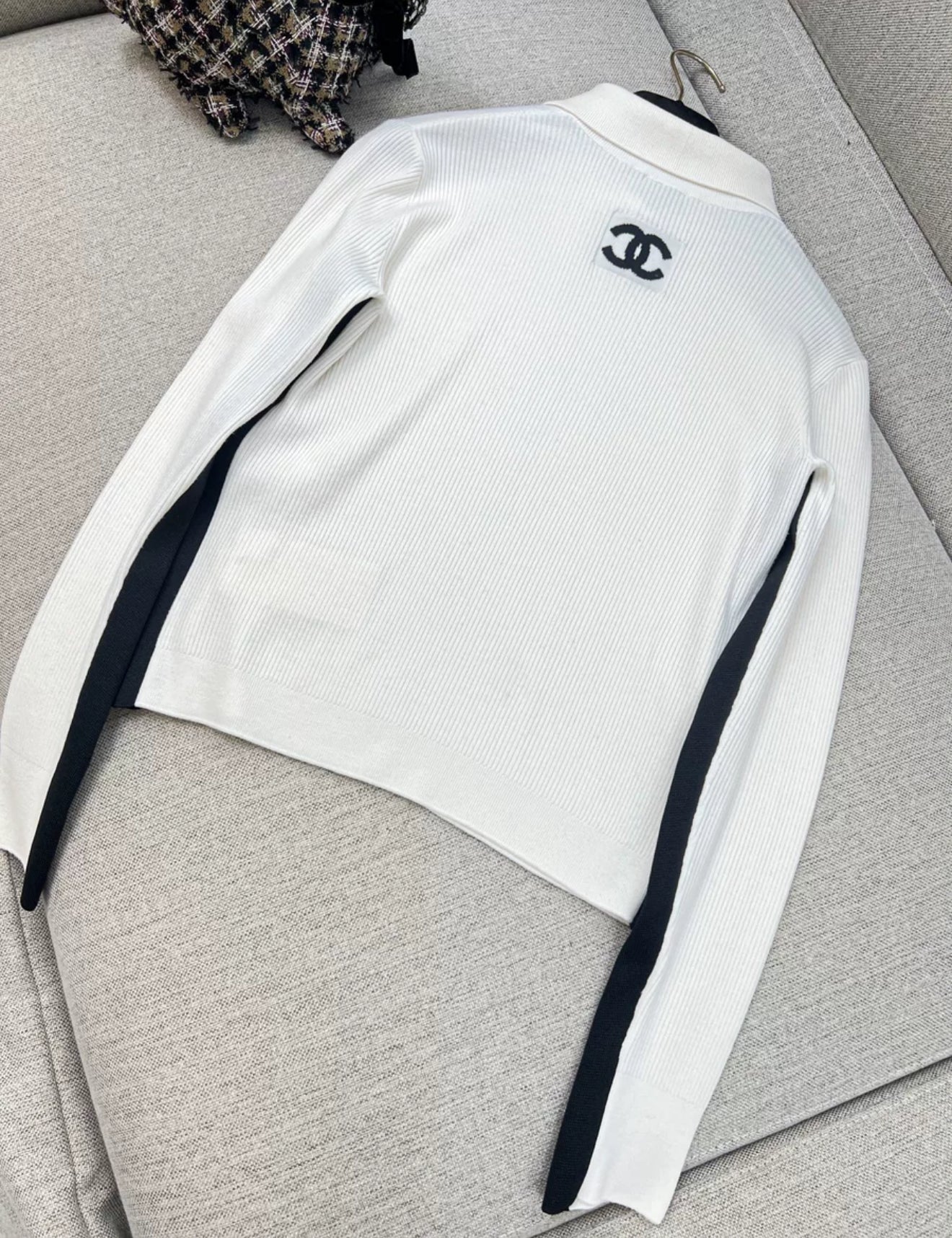 Chanel 23N Coco neige ski series white cashmere top