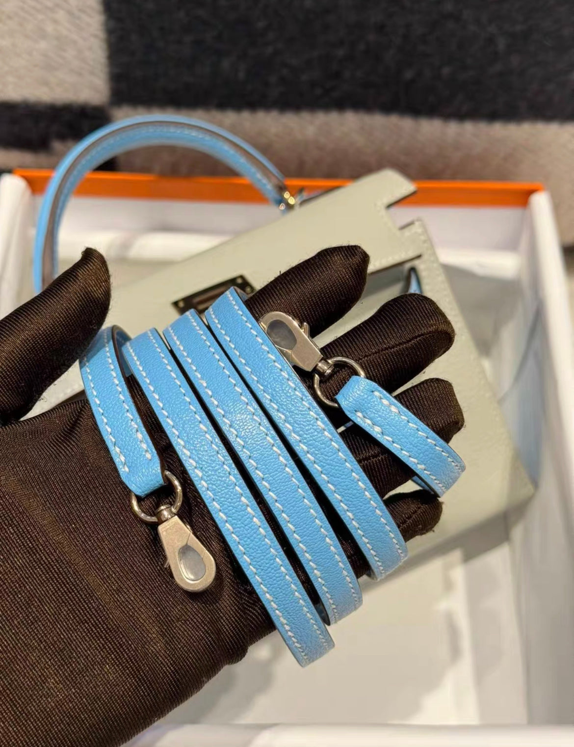 Hermès Special Order (HSS) Kelly 20 Nata and Bleu Chevre Gold