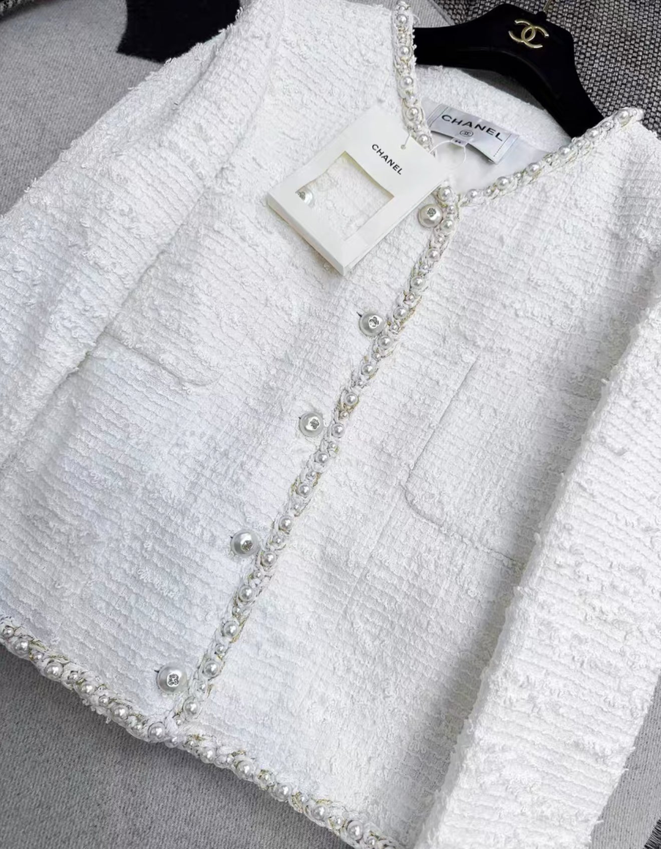 Chanel 25P white tweed pearl jacket