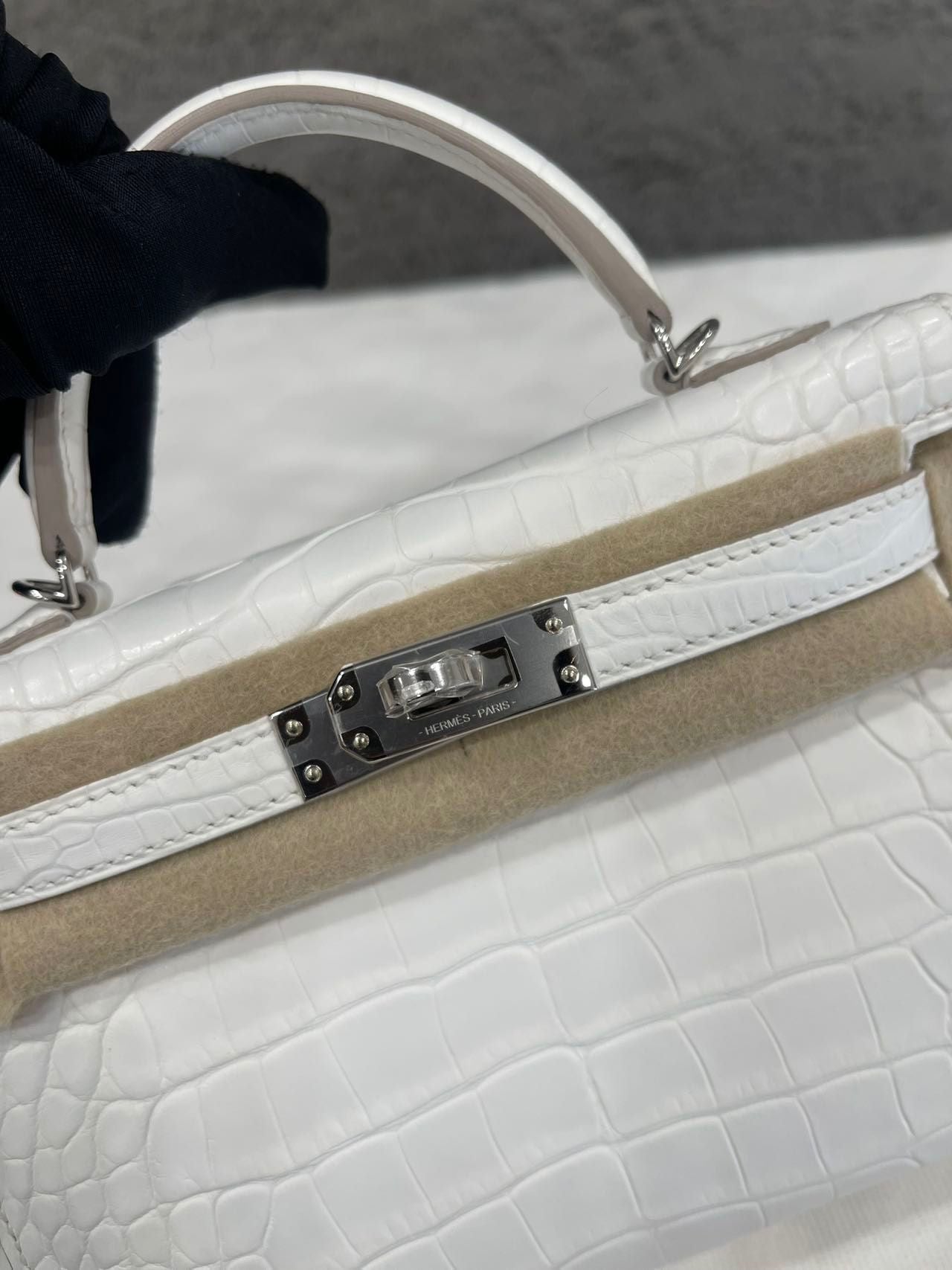 Hermès Kelly Sellier 20 Creme Chantilly Matte Alligator Palladium Hardware