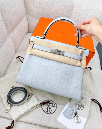 HERMES Kelly 28 Taurillon Clemence Retourne Togo Bleu Pale Palladium Hardware