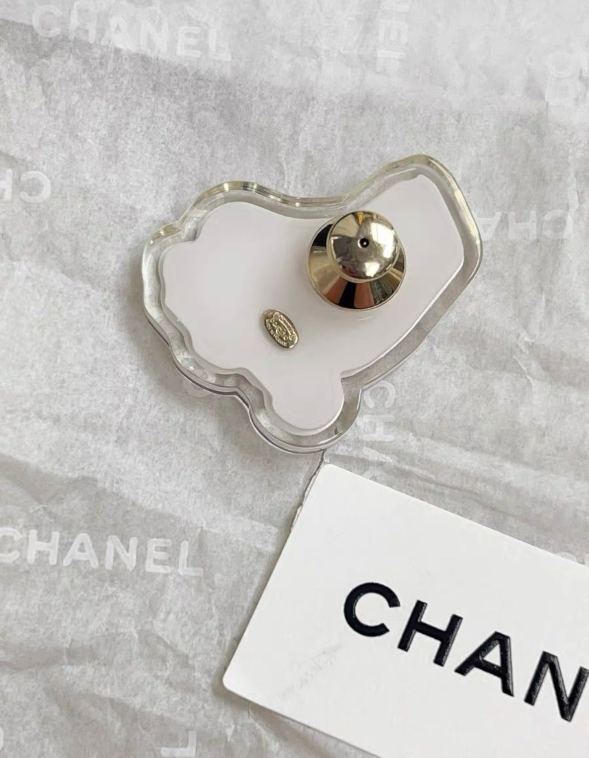 Chanel 24C pink acrylic roller skate brooch