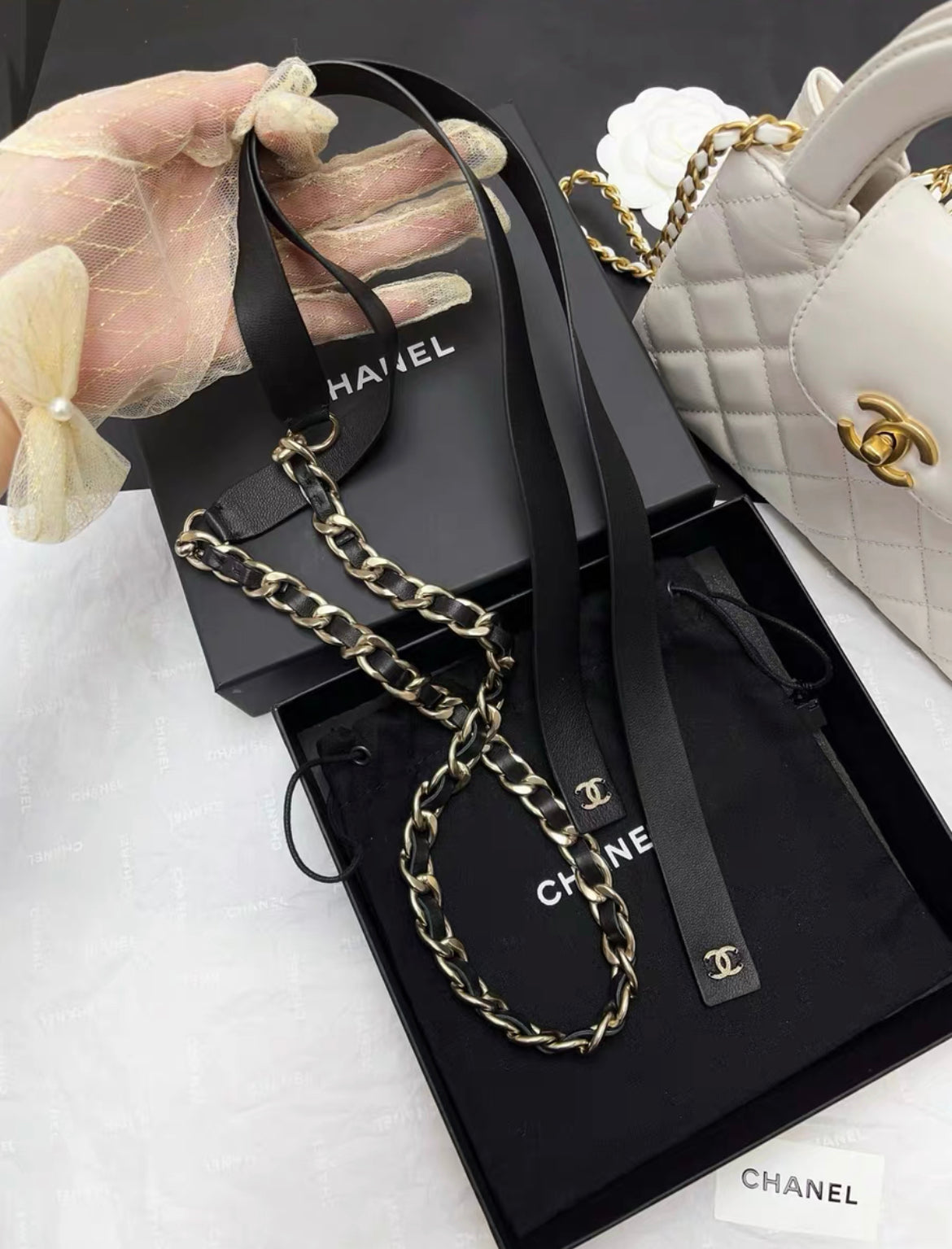 Chanel 2020 black leather chain belt size XS – Wararni.com
