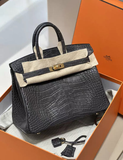Hermès Birkin 25 Graphite Matte Alligator L’éther Gold Hardware
