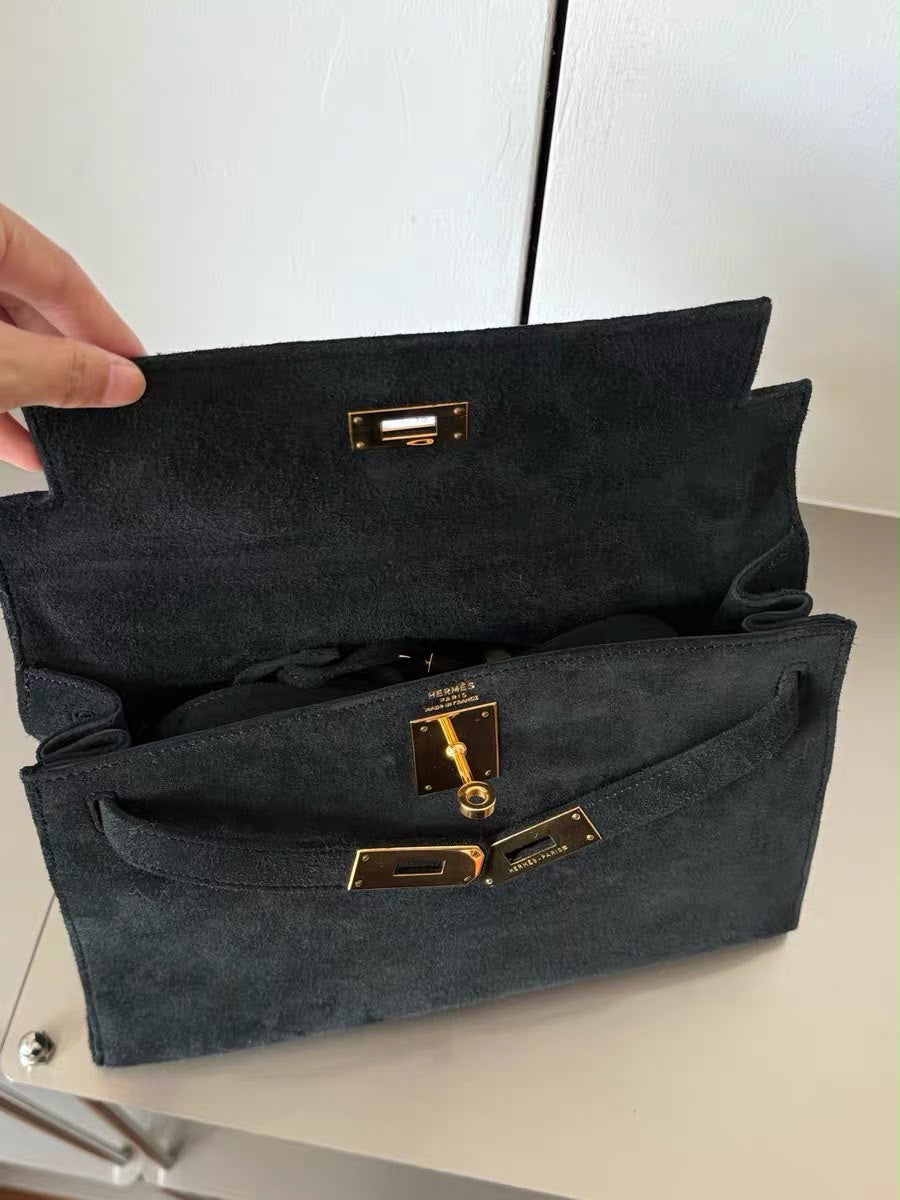 Hermes Kelly 28 Black Doblis leather Gold Hardware