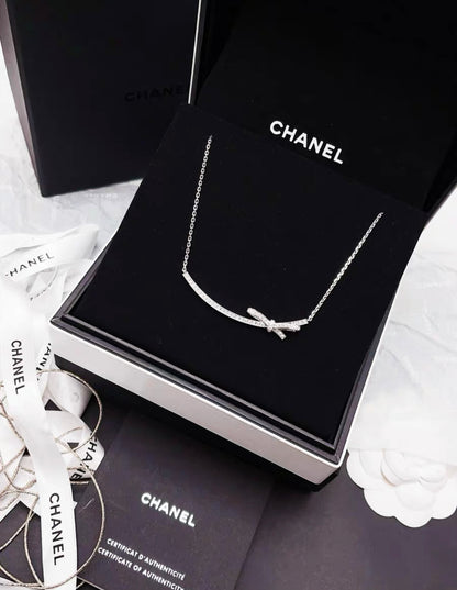 CHANEL Ruban Necklace