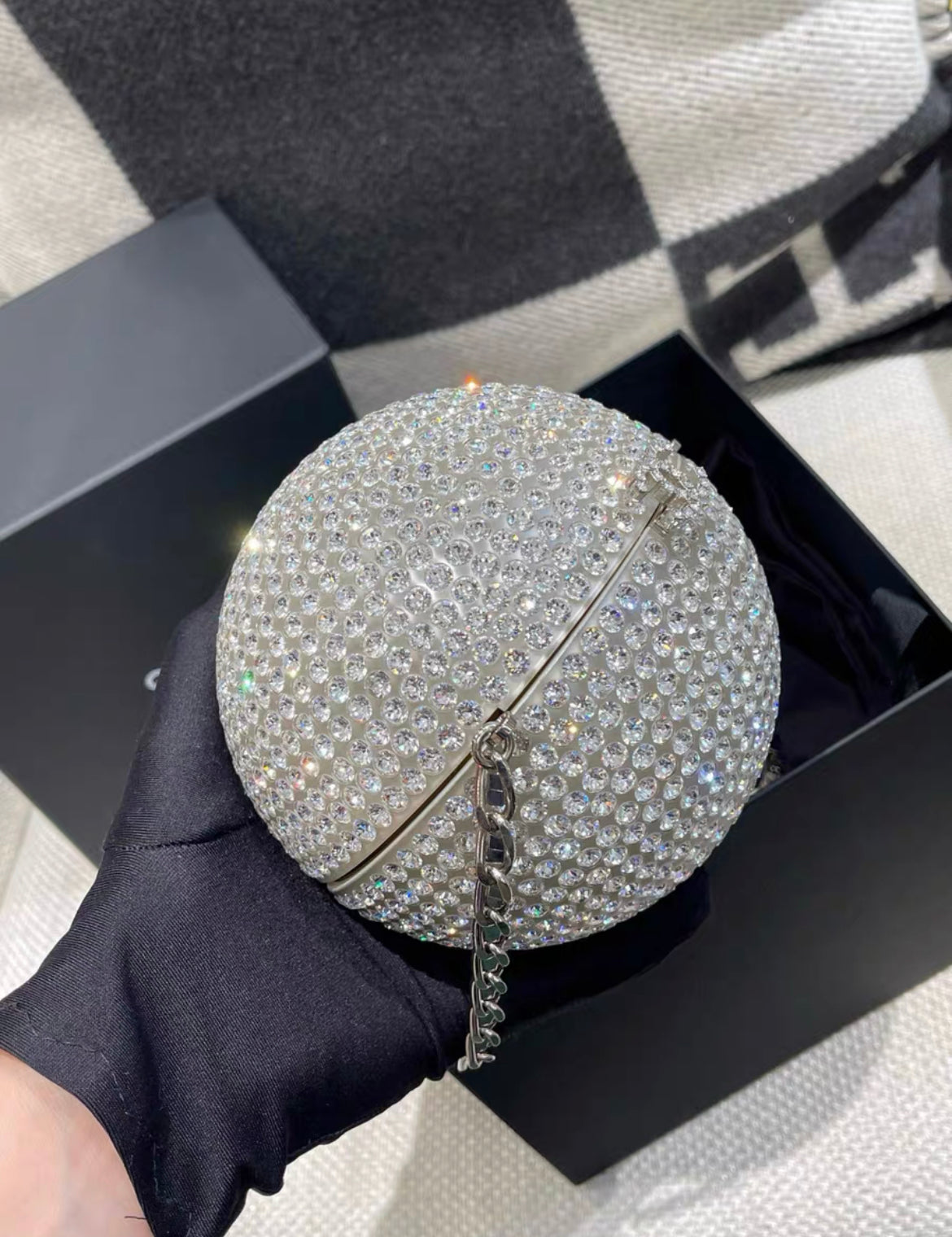 CHANEL Plexiglass Strass CC Round Minaudiere Clutch Silver