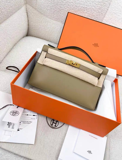 Hermès Kelly Pochette Beige Marfa Swift Gold Hardware