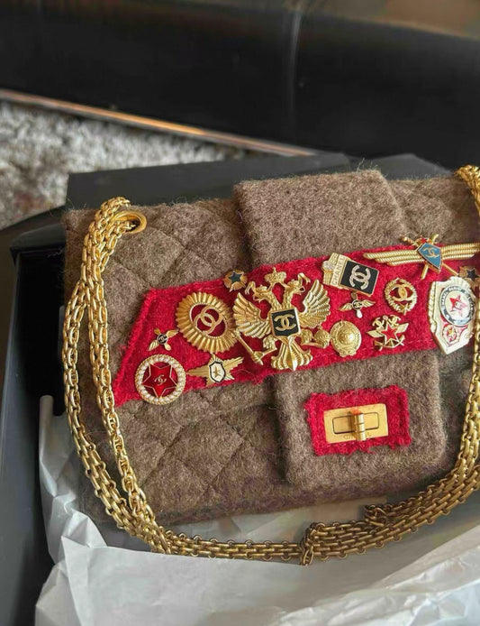 Rare Chanel 2009 Pre-fall Paris Moscow 2.55 badge bag