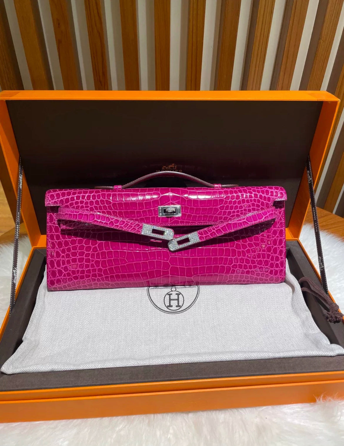 Hermès Kelly Cut Clutch Niloticus Crocodile Rose Scheherazade Diamond Hardware