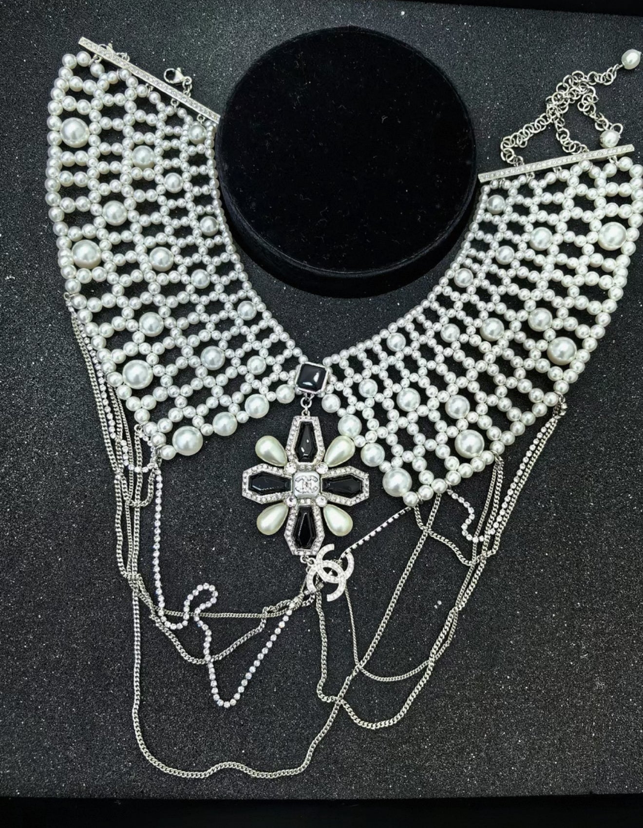 Rare Chanel 22C Resort runway necklace