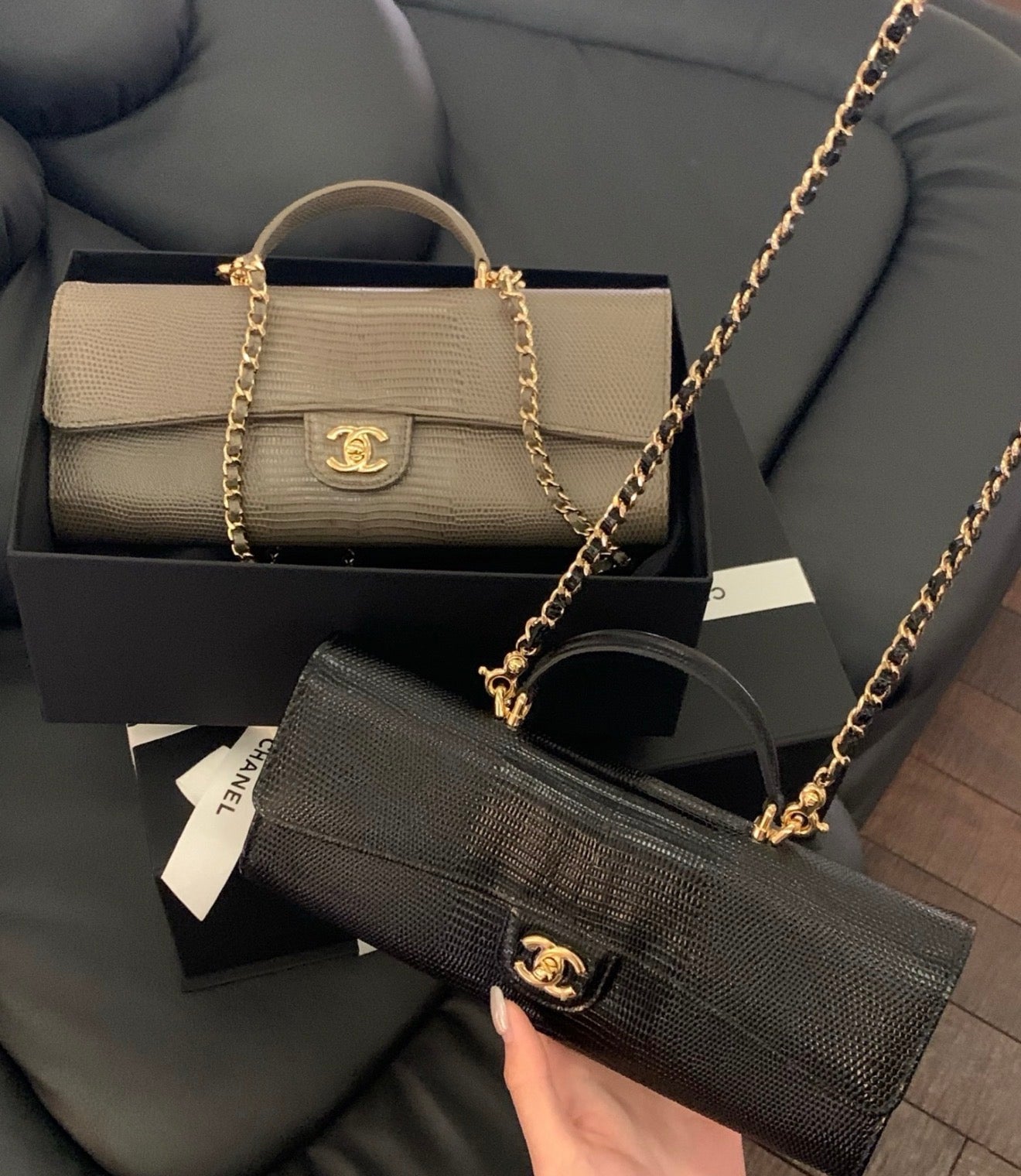 Chanel 26A Lizard Embossed Calfskin & Gold tone metal clutch with chain