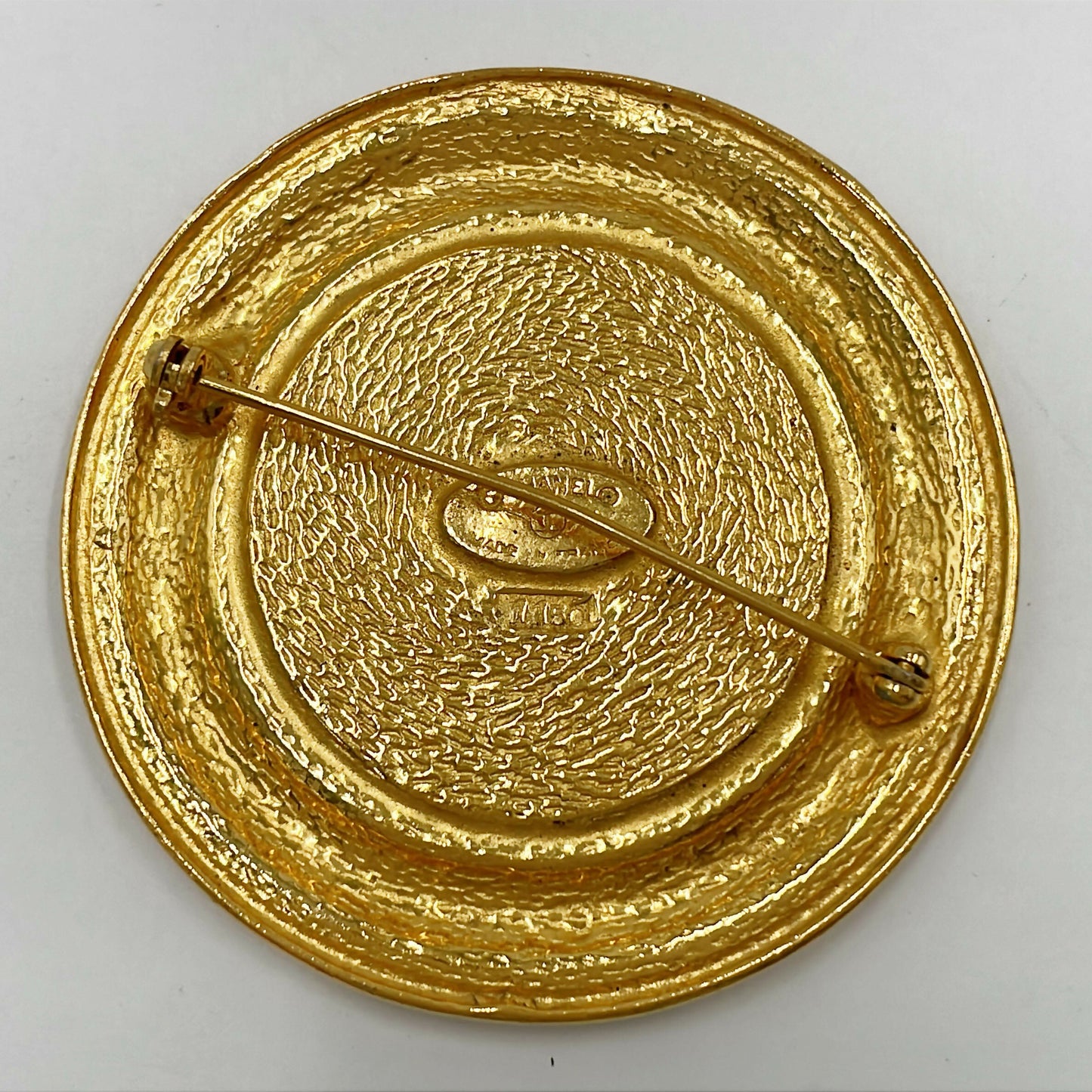 Chanel Vintage Gold Plated 31 Rue Cambon Medallion Booch