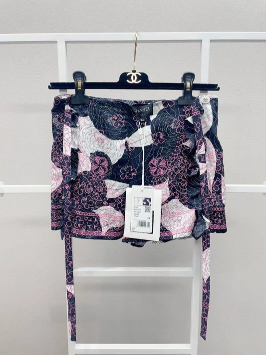 Chanel 21c Camellia silk shorts