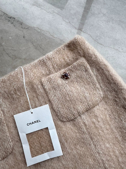 Chanel 25N beige tweed Skirt