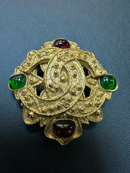 Chanel Vintage 94A Grapevine Gripoix Red and Green Gold-plated Diamond Brooch