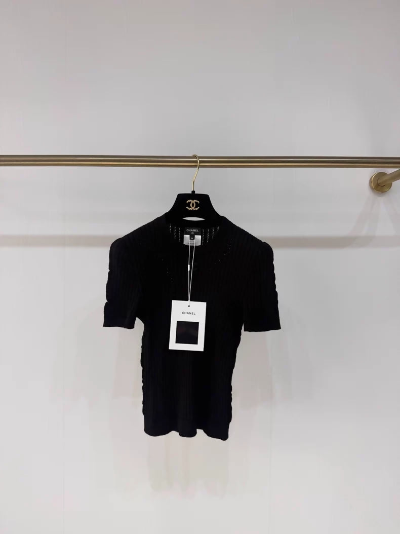 Chanel 22S black top