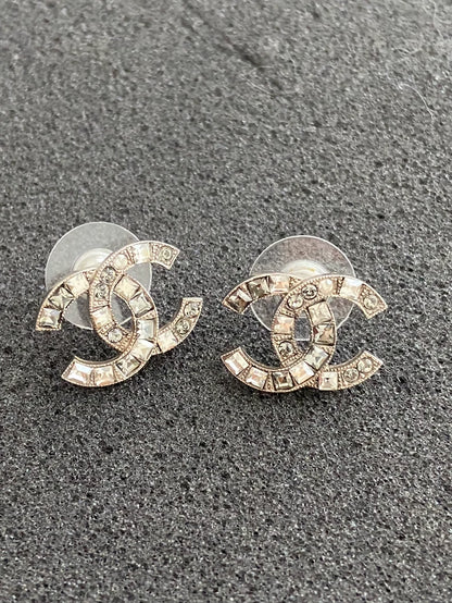 Chanel grey and white full diamond double C logo stud earrings