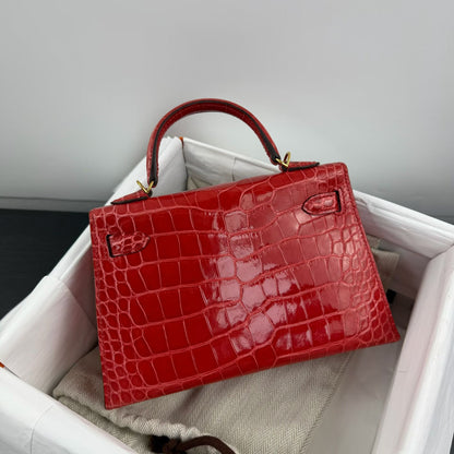 Hermès Mini Kelly 20 Rouge/Red A5 shiny Alligator gold hardware