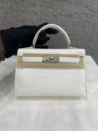 Hermès Kelly Sellier 20 Creme Chantilly Matte Alligator Palladium Hardware