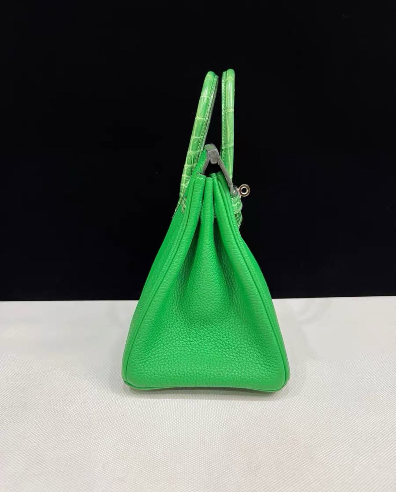 HERMÈS Birkin 25 Touch Bamboo Togo Shiny Crocodile Palladium hardware