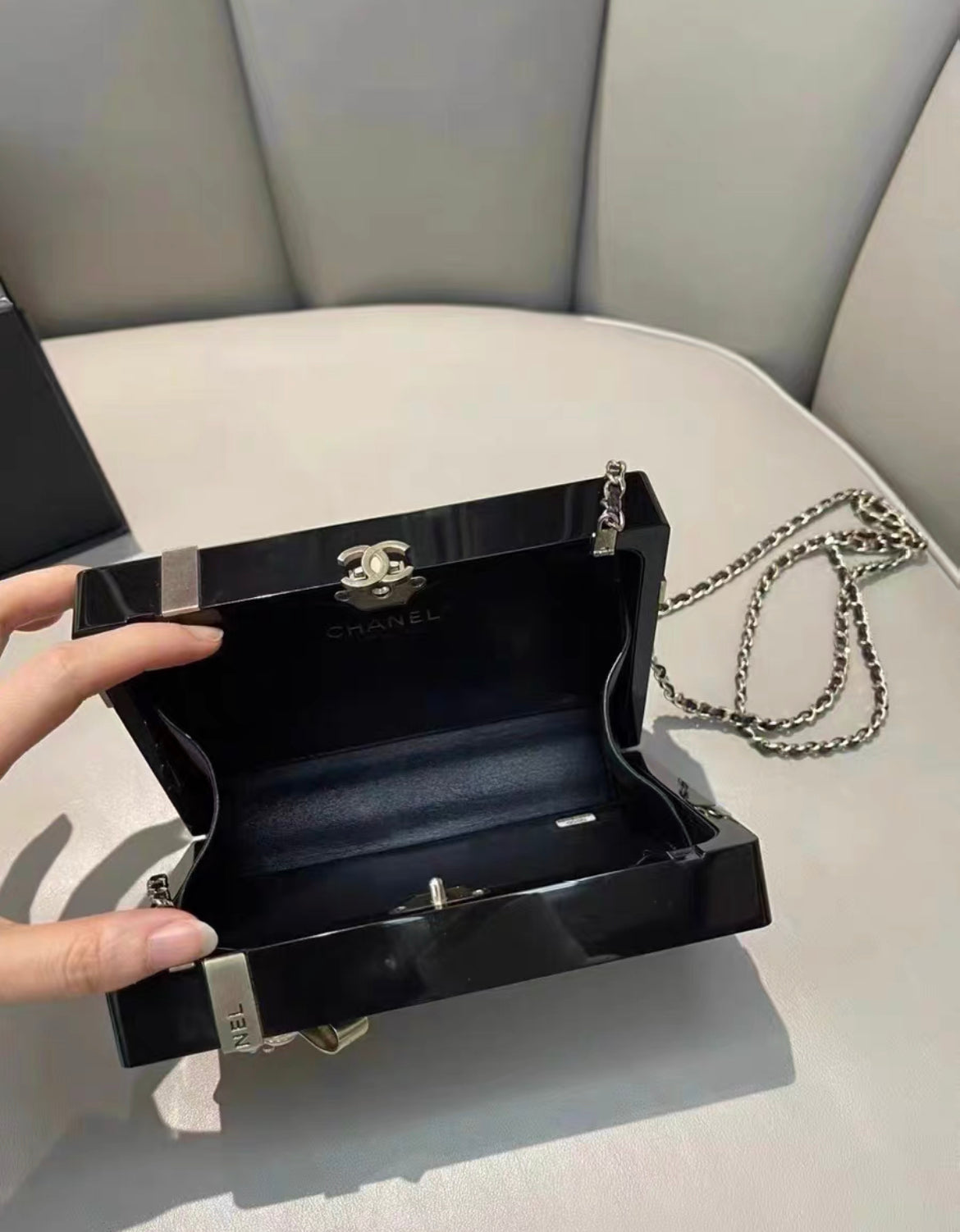 Chanel 2017 Gift Box Minaudière