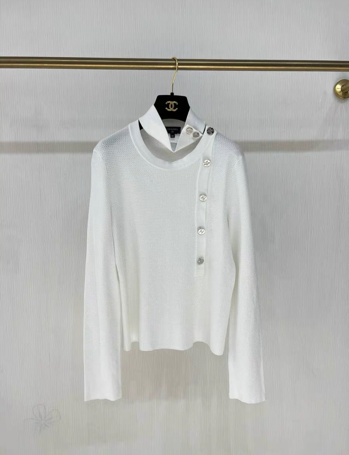 Chanel 22B white turtleneck size 38