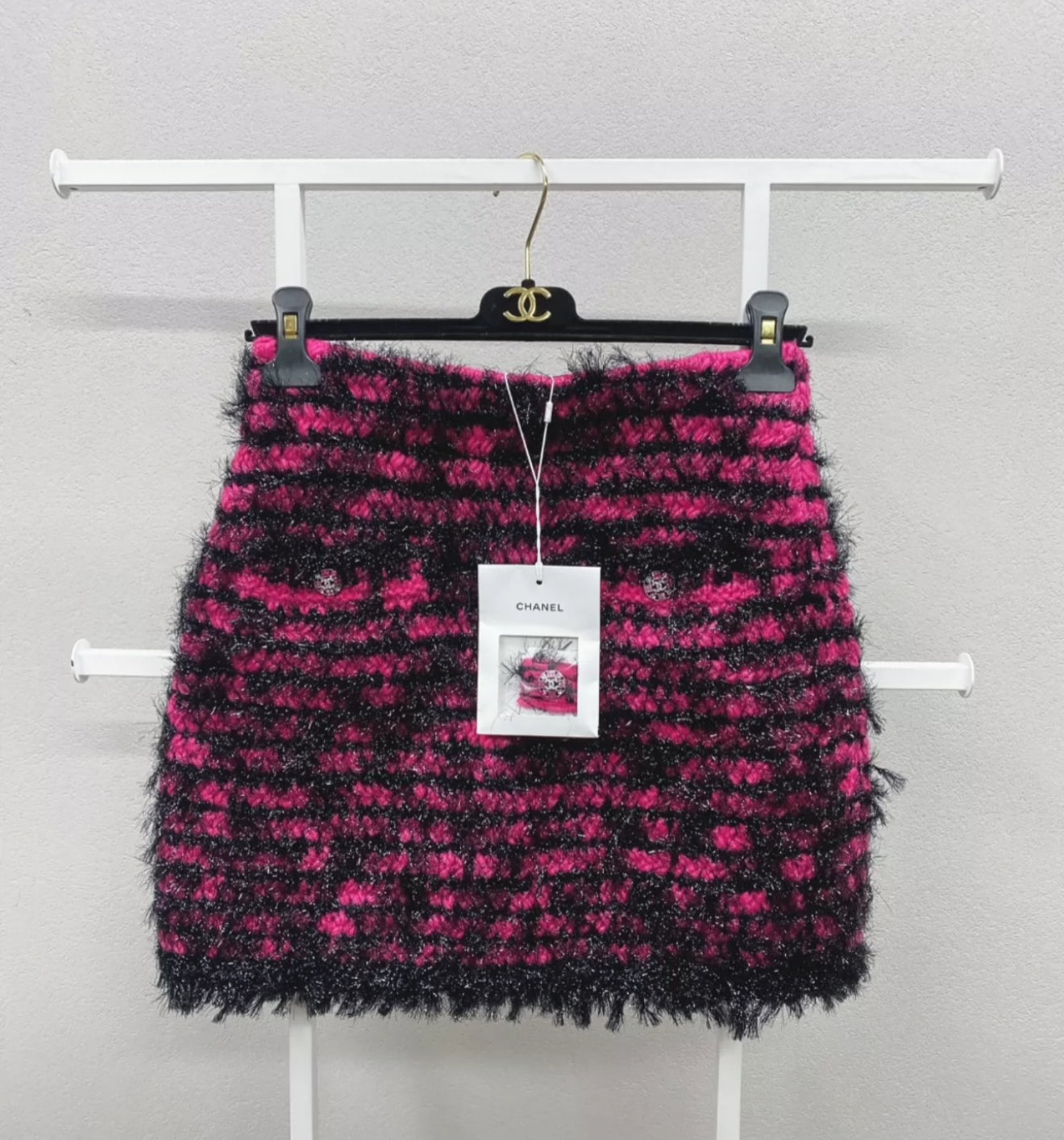 Chanel 21K Fuchsia & Black Skirt