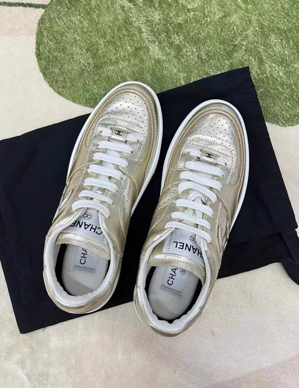 CHANEL 24C CC LEATHER SNEAKERS 38 GOLD