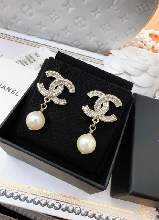 Chanel classic light gold diamond double C pearl earrings
