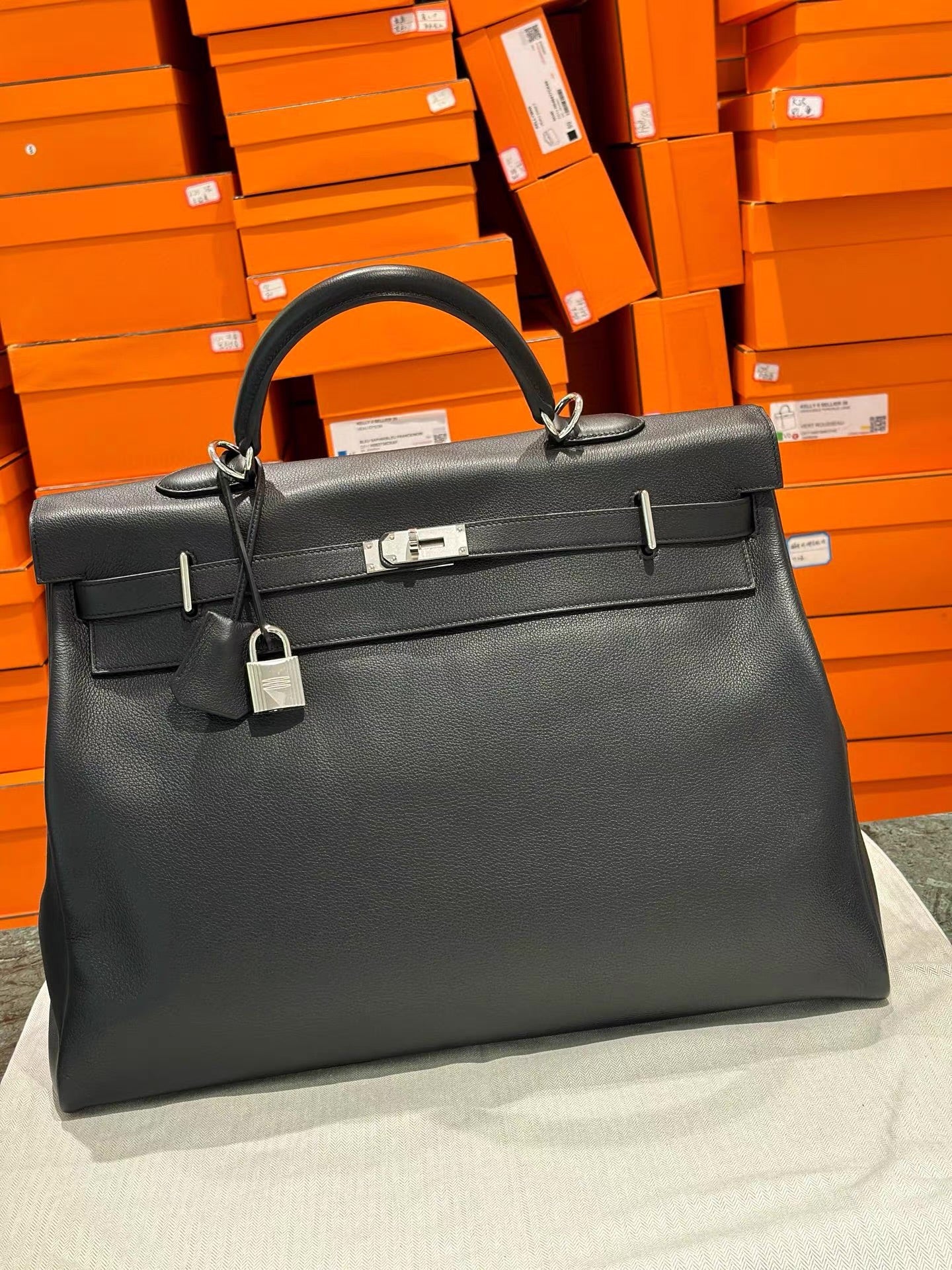 Hermès Kelly Voyage 50 Black Evercolor Palladium Hardware