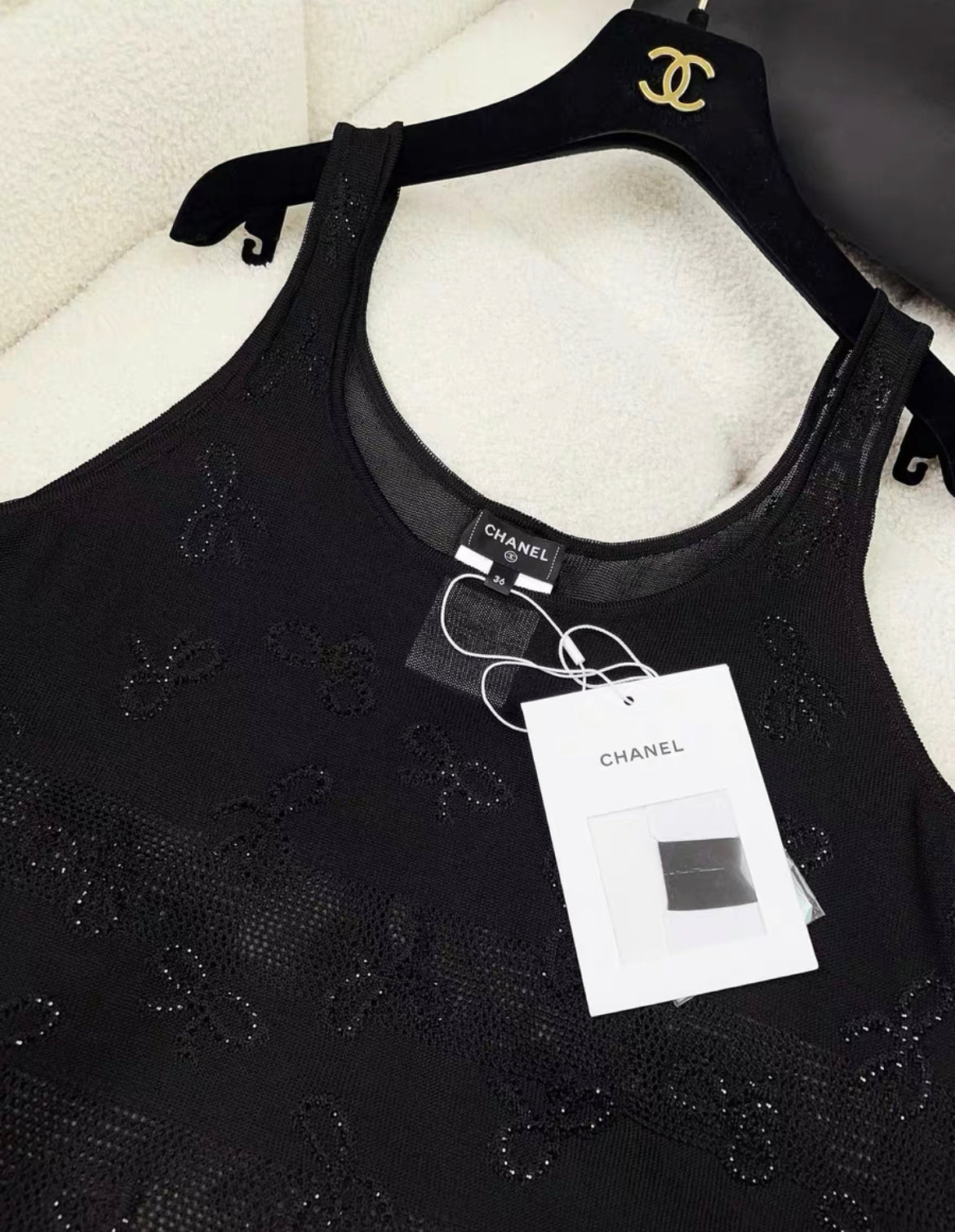 Chanel 24P diamond bow black top size 36