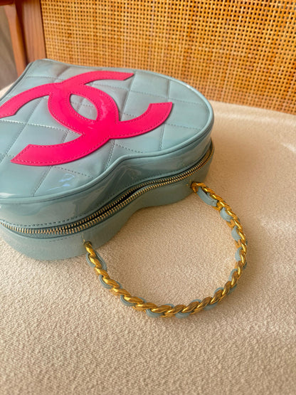 Chanel Vintage Heart Vanity Bag – 1995 Barbie Collection