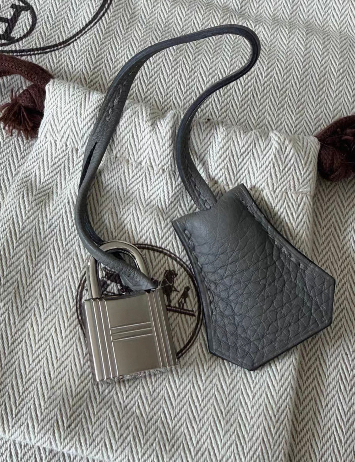 Hermes Birkin 25 Gris Meyer Togo Leather Palladium hardware