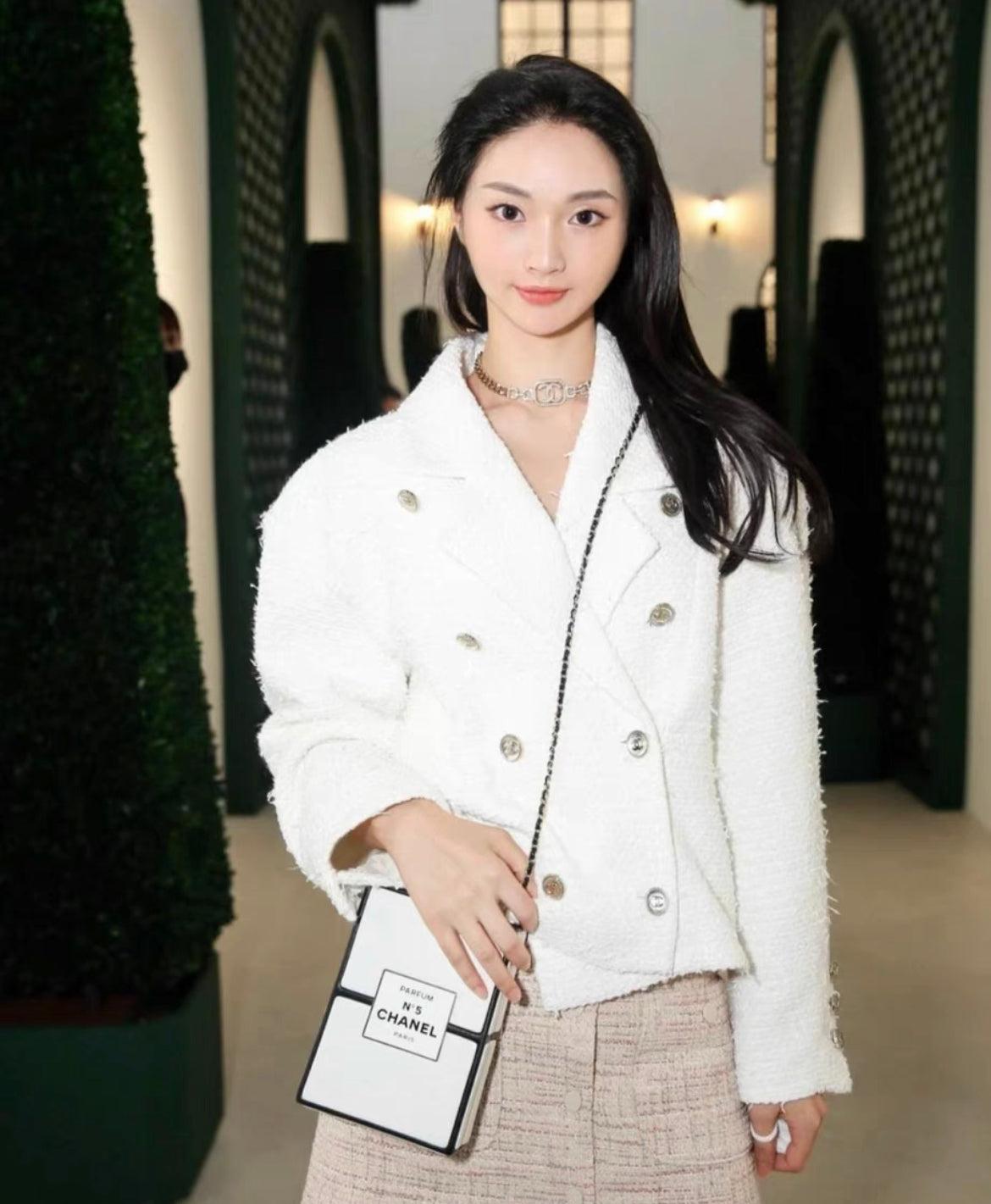 Chanel No.5 Perfume Box Minaudiere Clutch Bag 2021 – Wararni.com